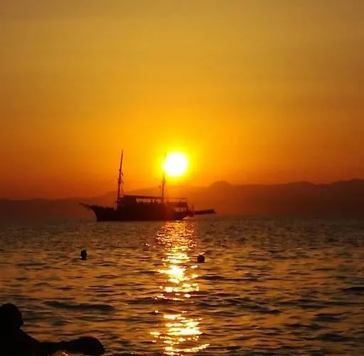 Vakantiehuis Kate's House Avía